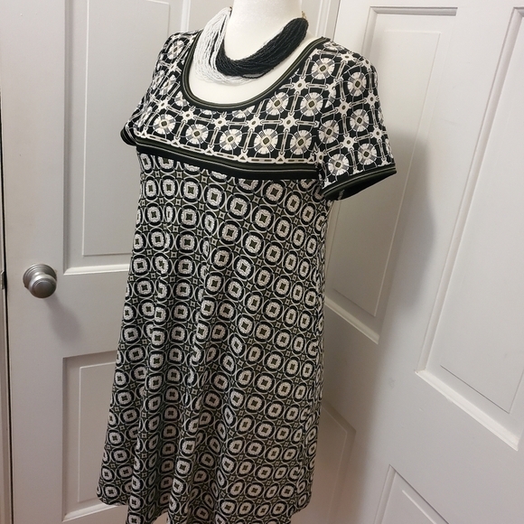 Max Studio Black & White Geometric Jersey Knit Dress Size Large - Picture 4 of 10